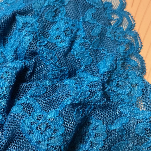 Victoria’s Secret Lace Razor Back Blue Bralette Size Medium - Picture 2 of 6